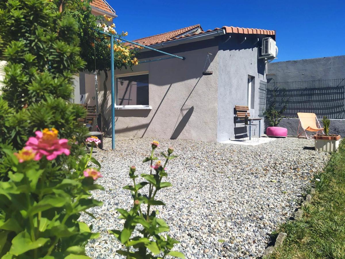 Studio 26 Vic-le-Comte Zewnętrze zdjęcie