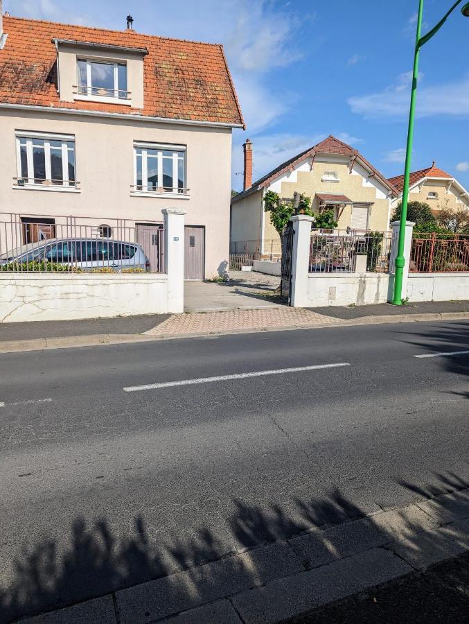 Studio 26 Vic-le-Comte Zewnętrze zdjęcie